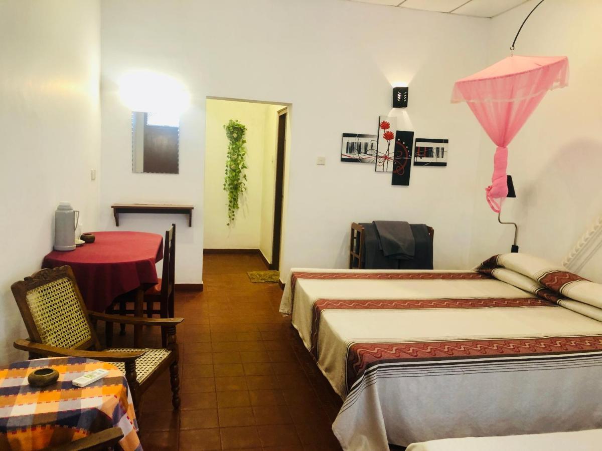 Hotel Hemadan Bentota Exterior photo
